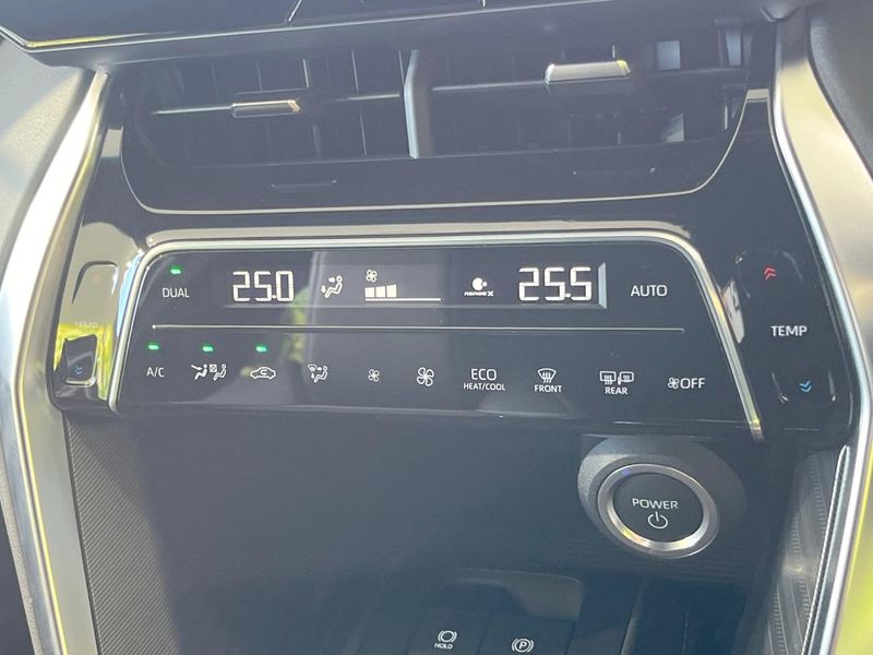 2022 Toyota Harrier Hybrid 6AA-AXUH80 (UW-6a7fd6f1adfbc)[18]