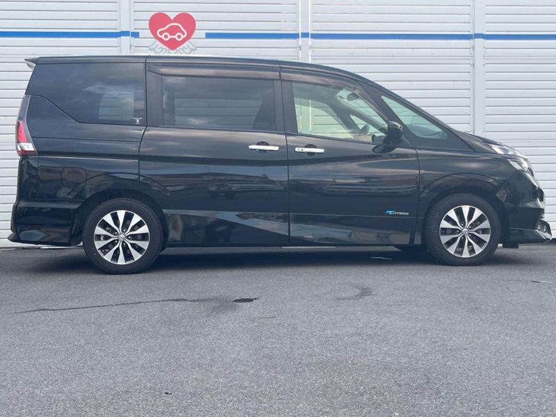 2017 Nissan Serena DAA-GFC27 (UW-6a7fd789ed6bb)[12]