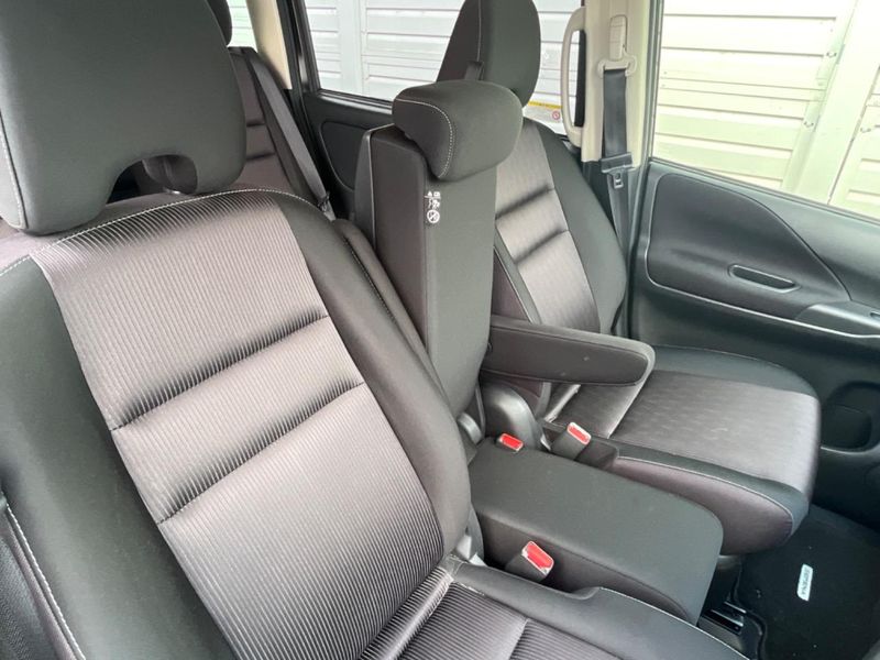 2017 Nissan Serena DAA-GFC27 (UW-6a7fd789ed6bb)[17]
