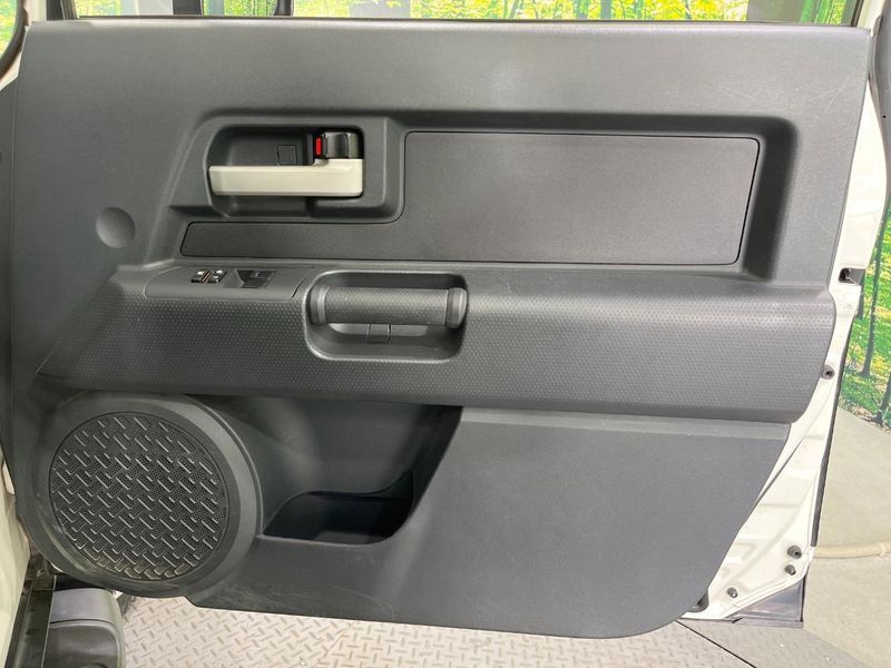 2017 Toyota FJ CRUISER CBA-GSJ15W (UW-6a7fd7b190b22)[28]