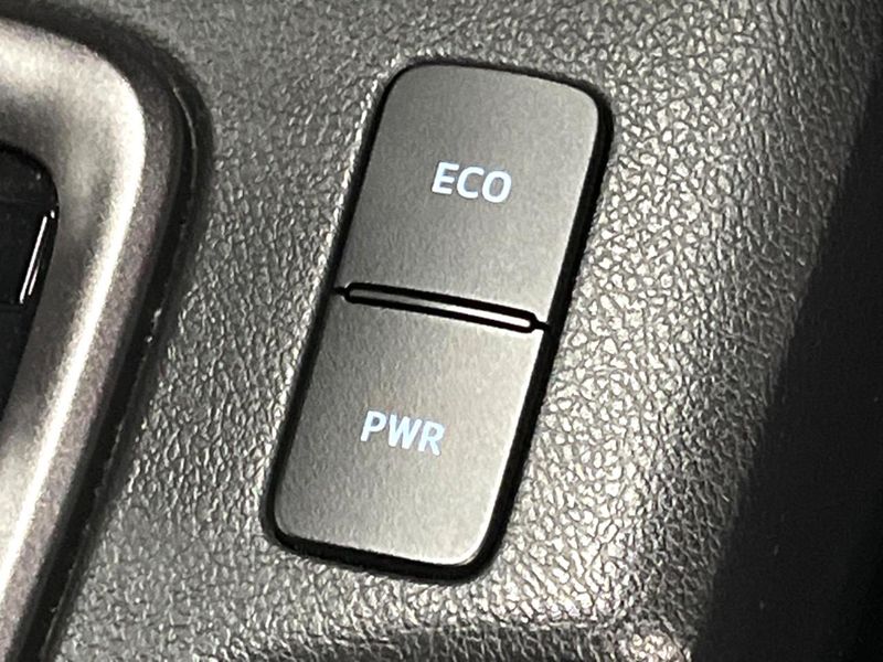 2022 Toyota Hilux 3DF-GUN125 (UW-6a7fd7bcd9b2a)[26]
