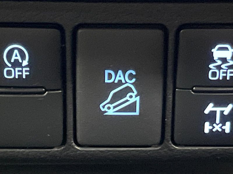 2022 Toyota Hilux 3DF-GUN125 (UW-6a7fd7bcd9b2a)[22]