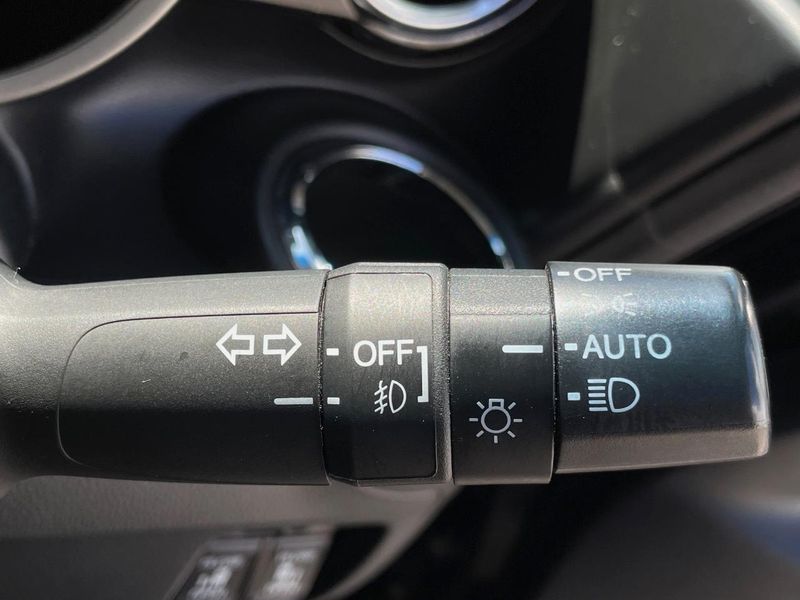 2012 Honda N-BOX CUSTOM DBA-JF1 (UW-6a7fd808d6dc0)[28]