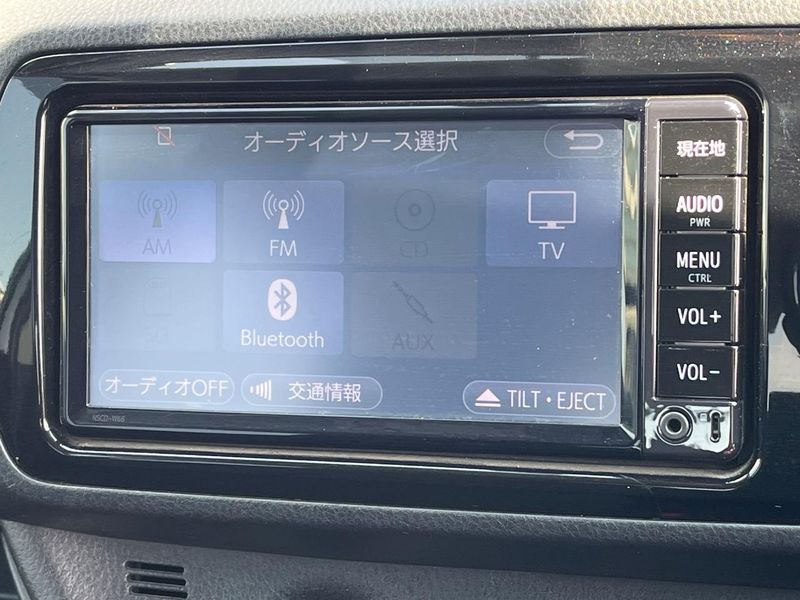 2017 Toyota Vitz DBA-KSP130 (UW-6a7fd86bdd18d)[7]
