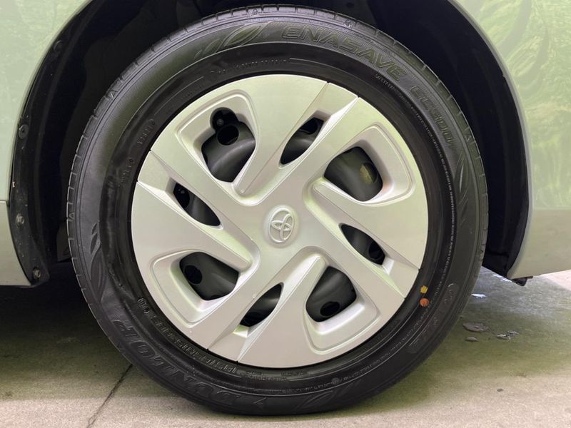 2021 Toyota Aqua 6AA-MXPK16 (UW-6a7fd96078482)[28]