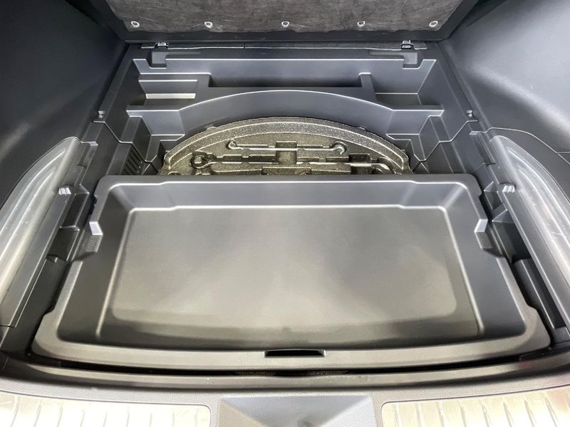 2021 Toyota Harrier 6BA-MXUA80 (UW-6a7fd96f6b555)[27]