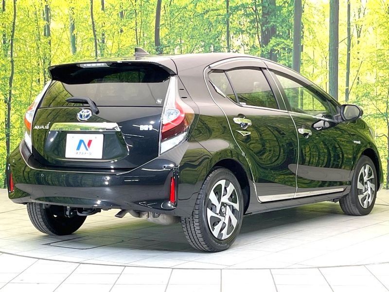 2019 Toyota Aqua DAA-NHP10 (UW-6a7fd9968e4c1)[24]