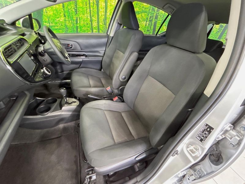 2018 Toyota Aqua DAA-NHP10 (UW-6a7fd99ed31ff)[14]
