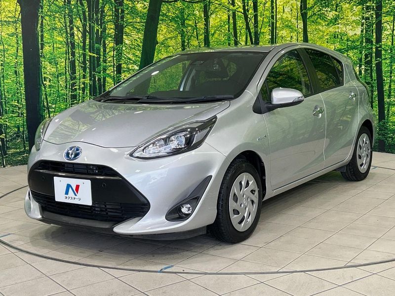 2018 Toyota Aqua DAA-NHP10 (UW-6a7fd99ed31ff)[12]