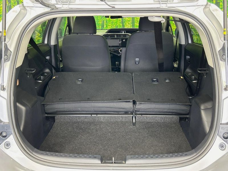 2018 Toyota Aqua DAA-NHP10 (UW-6a7fd99ed31ff)[21]