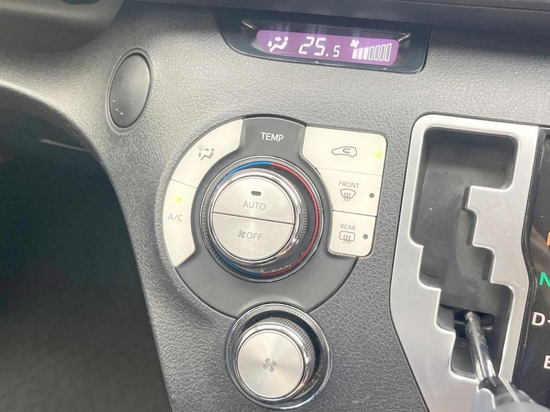 2019 Toyota Sienta DBA-NSP170G (UW-6a7fd9adcf627)[21]