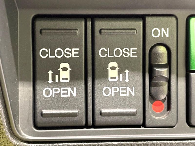 2018 Honda Odyssey Hybrid 6AA-RC4 (UW-6a7fd9c2072bb)[24]