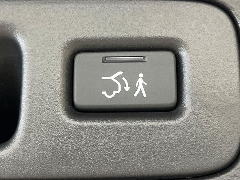 2024 Honda Vezel 6AA-RV5 (UW-6a7fd9d9eb438)[16]