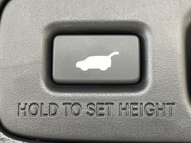 2024 Honda Vezel 6AA-RV5 (UW-6a7fd9d9eb438)[15]