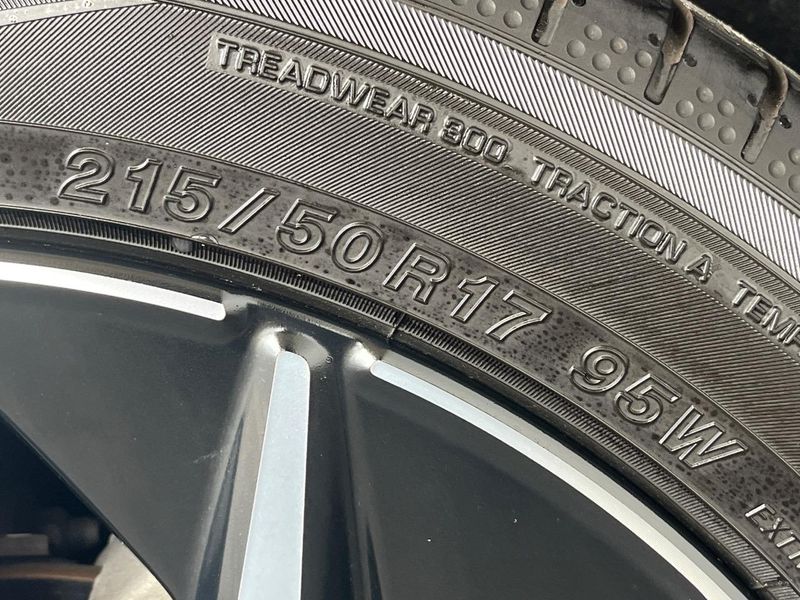 2019 Honda Insight 6AA-ZE4 (UW-6a7fda4c20fd5)[13]