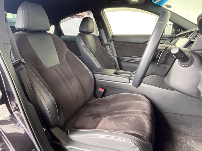 2019 Honda Insight 6AA-ZE4 (UW-6a7fda4c20fd5)[26]
