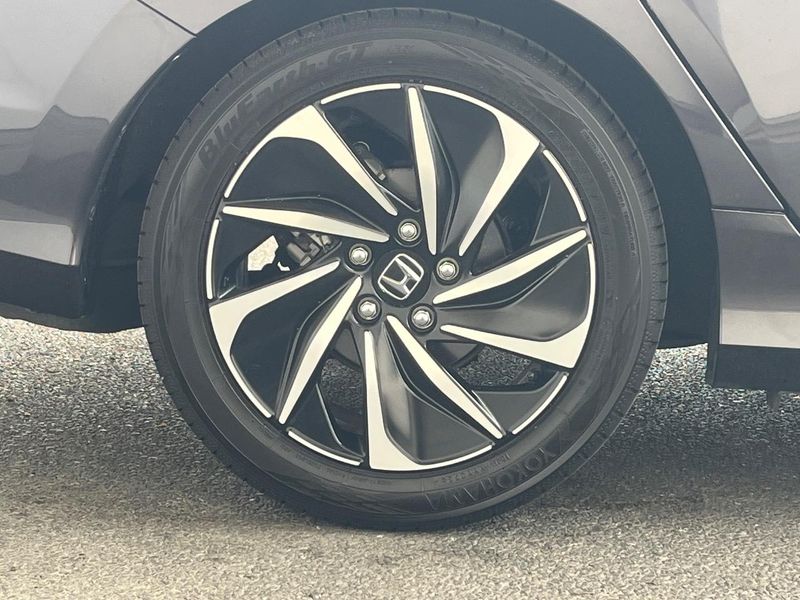 2019 Honda Insight 6AA-ZE4 (UW-6a7fda4c20fd5)[10]