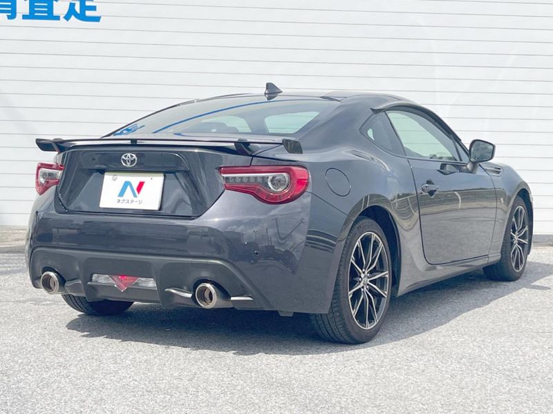 2017 Toyota 86 DBA-ZN6 (UW-6a7fda4e41a4e)[8]
