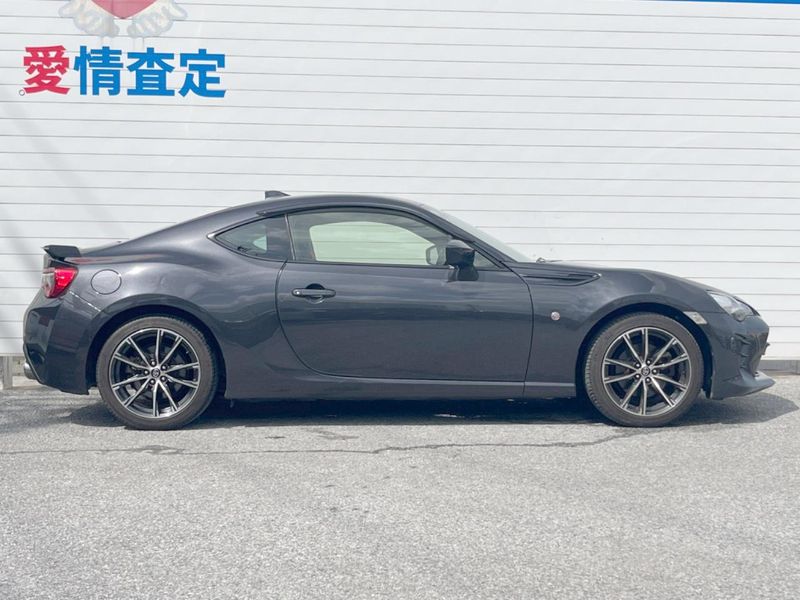 2017 Toyota 86 DBA-ZN6 (UW-6a7fda4e41a4e)[9]