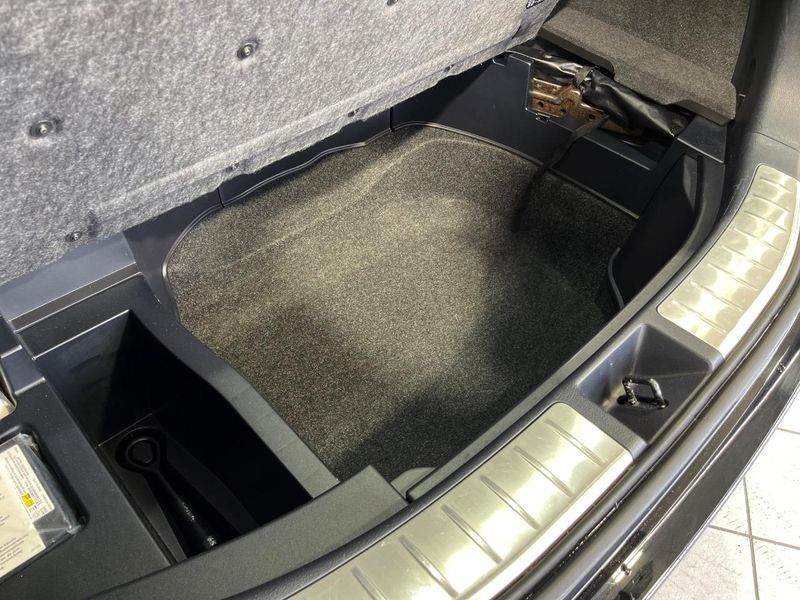 2017 Toyota Harrier DBA-ZSU60W (UW-6a7fda67bfdbf)[24]