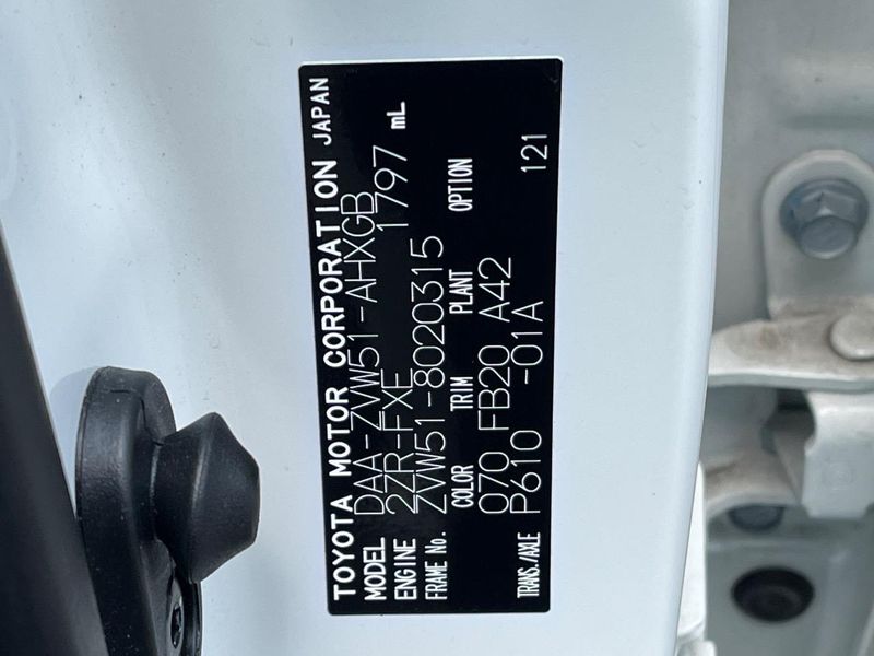 2016 Toyota Prius DAA-ZVW51 (UW-6a7fda85b4fa7)[1]