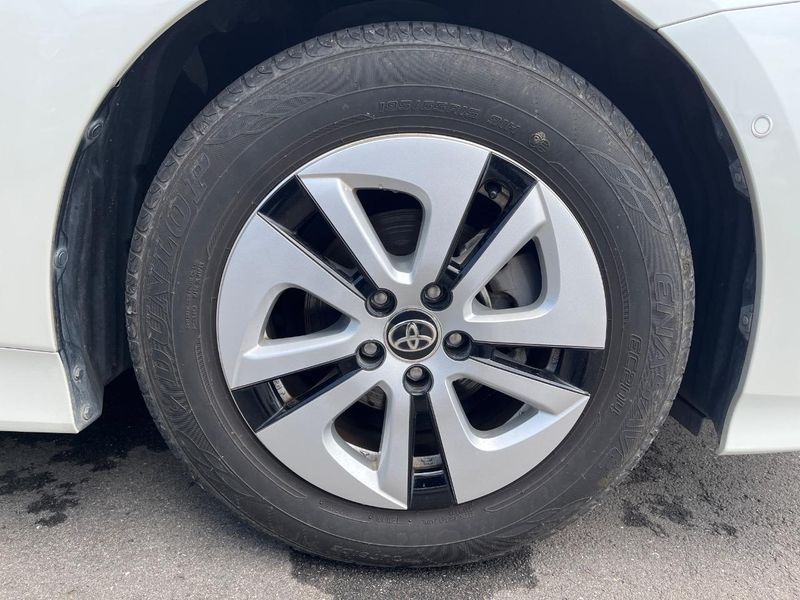 2016 Toyota Prius DAA-ZVW51 (UW-6a7fda85b4fa7)[5]