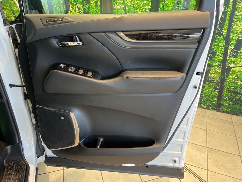 2022 Toyota Alphard 3BA-AGH30W (UW-6a81282c9bed2)[14]