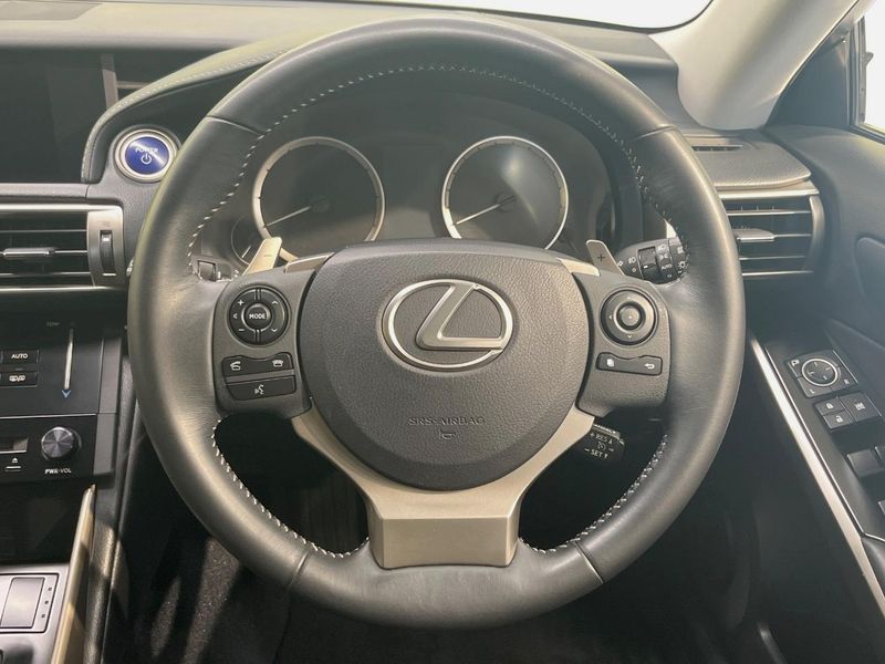 2014 Lexus IS DAA-AVE30 (UW-6a812841cb064)[23]