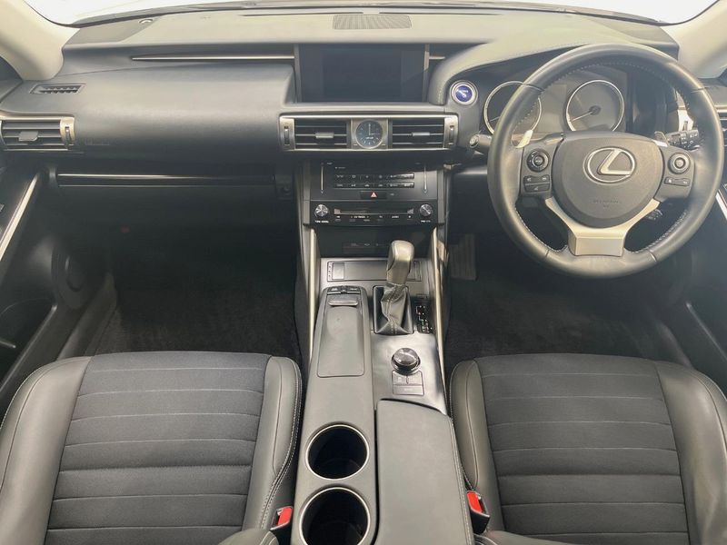2014 Lexus IS DAA-AVE30 (UW-6a812841cb064)[22]