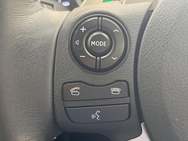 2014 Lexus IS DAA-AVE30 (UW-6a812841cb064)[27]