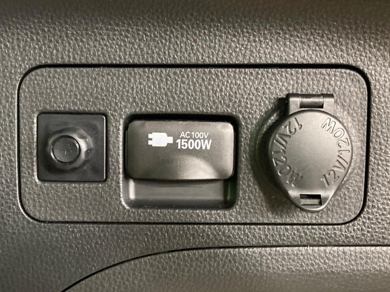 2022 Toyota RAV4 6AA-AXAH54 (UW-6a812846c0968)[13]
