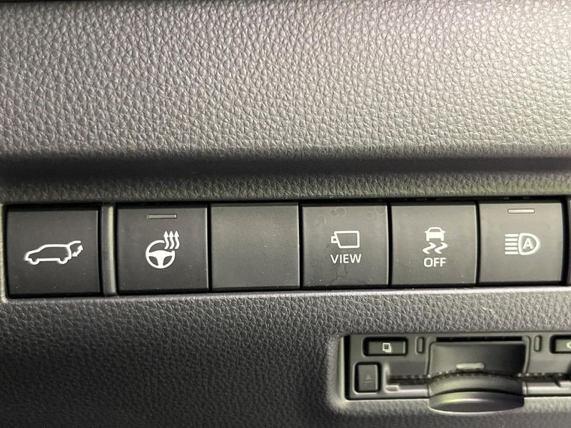 2022 Toyota Harrier Hybrid 6AA-AXUH80 (UW-6a81285150b92)[9]