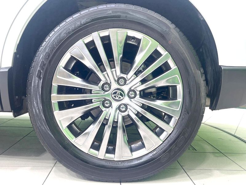 2023 Toyota Harrier Hybrid 6AA-AXUH80 (UW-6a812853cc94e)[9]