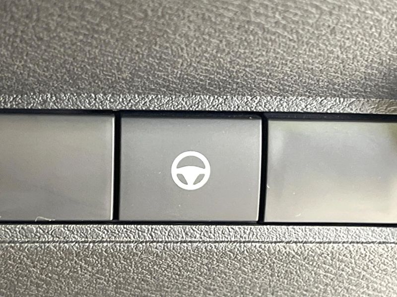2021 Nissan Note 6AA-E13 (UW-6a8128b64bb9c)[9]