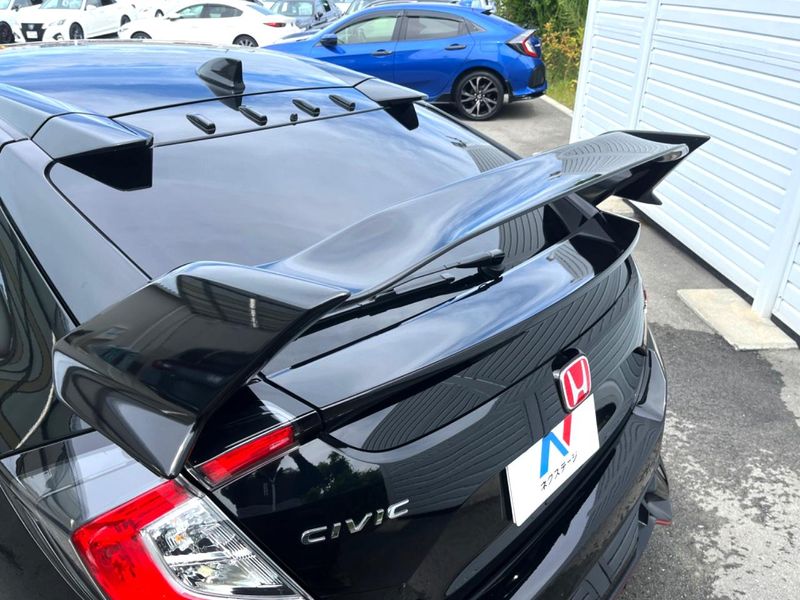 2018 Honda Civic DBA-FK8 (UW-6a8128c201a3a)[25]