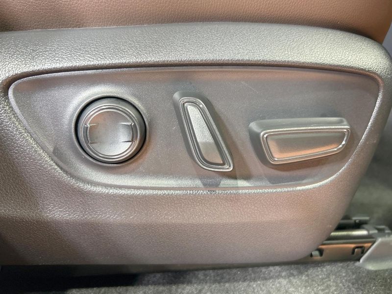 2024 Toyota Land Cruiser 250 3DA-GDJ250W (UW-6a8128cf76432)[29]
