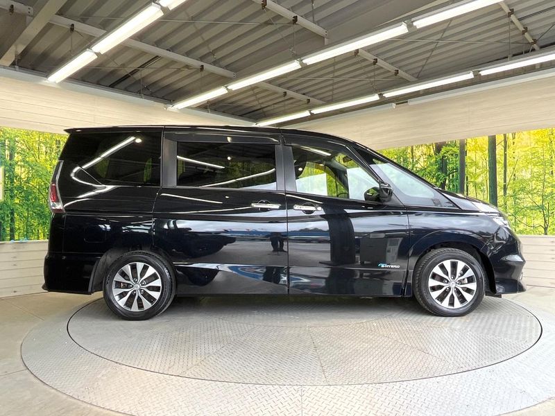 2017 Nissan Serena DAA-GFC27 (UW-6a8128d39db9f)[7]