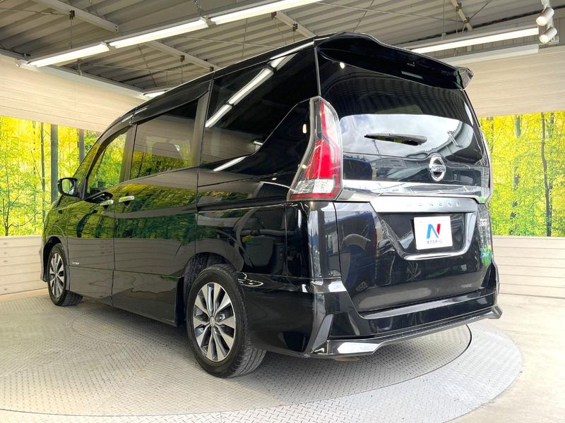 2017 Nissan Serena DAA-GFC27 (UW-6a8128d39db9f)[10]
