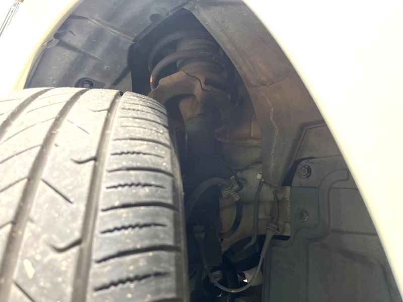 2017 Nissan Serena DAA-GFC27 (UW-6a8128d461b13)[11]
