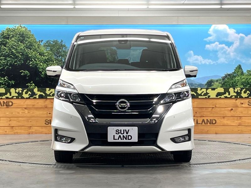 2017 Nissan Serena DAA-GFC27 (UW-6a8128d461b13)[16]