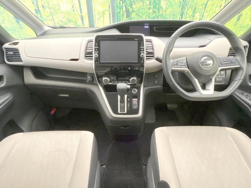 2017 Nissan Serena DAA-GFC27 (UW-6a8128d7558e2)[15]