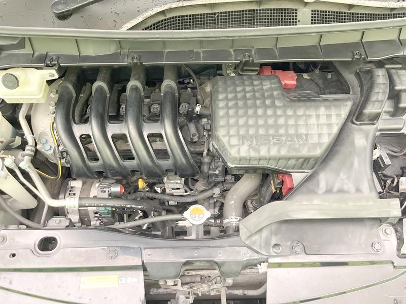 2017 Nissan Serena DAA-GFC27 (UW-6a8128d7558e2)[4]