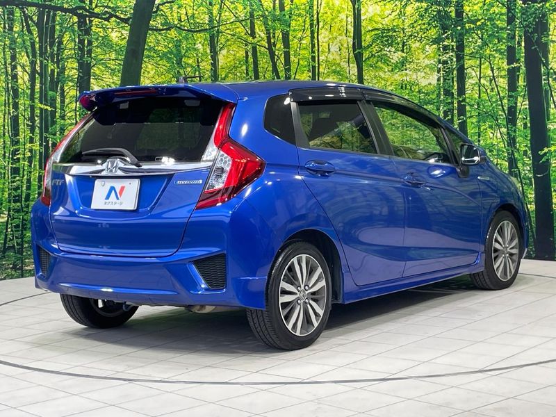 2014 Honda Fit Hybrid DAA-GP5 (UW-6a8128eb50b5d)[16]