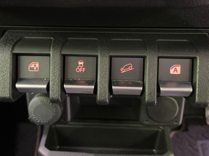 2023 Suzuki Jimny 3BA-JB64W (UW-6a81292ee1e54)[29]