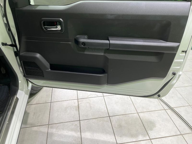 2023 Suzuki Jimny 3BA-JB64W (UW-6a81292ee1e54)[16]