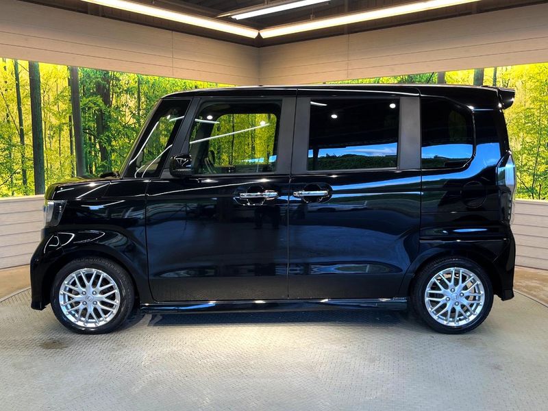 2022 Honda N-BOX CUSTOM 6BA-JF3 (UW-6a81295b5bcb0)[6]