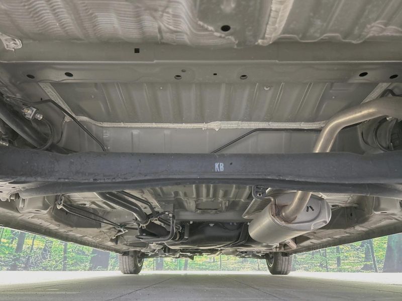 2023 Honda N-BOX CUSTOM 6BA-JF5 (UW-6a81296899eb8)[16]