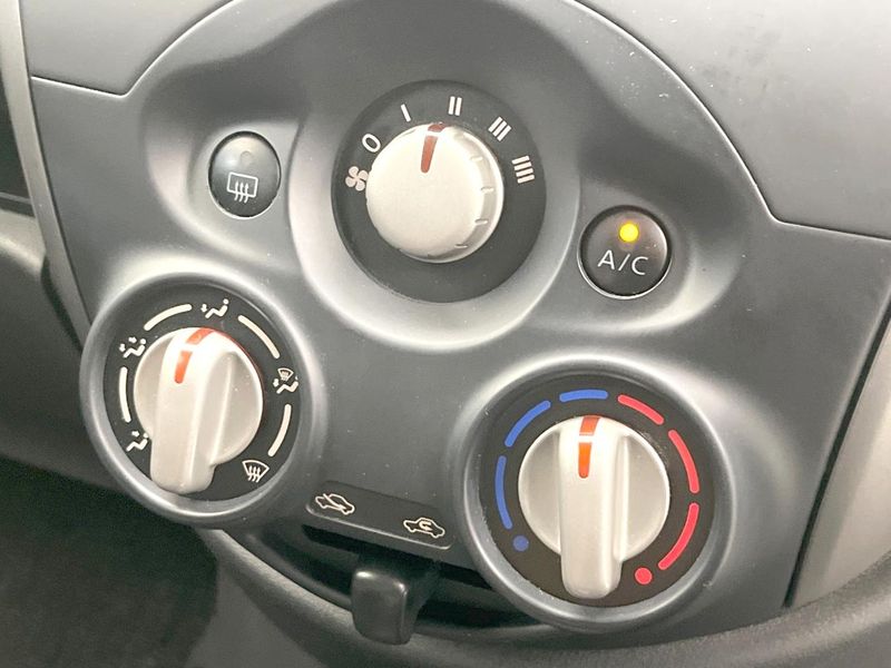 2013 Nissan March DBA-K13 (UW-6a81298ac1b39)[27]