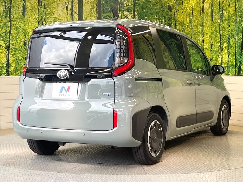 2023 Toyota Sienta 6AA-MXPL10G (UW-6a812a85e607b)[26]