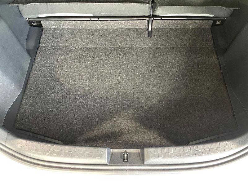 2012 Toyota Aqua DAA-NHP10 (UW-6a812ab3d323d)[13]